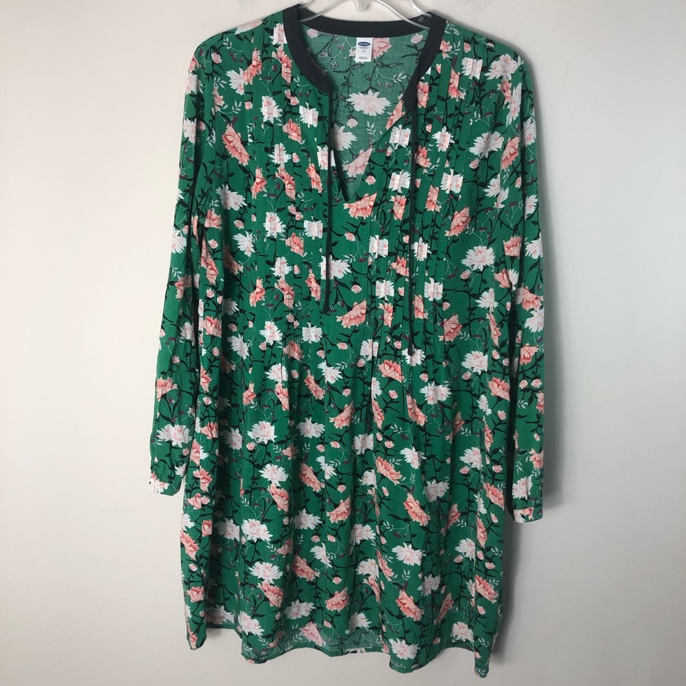 Old Navy Long Sleeve Floral Dress. Size M
